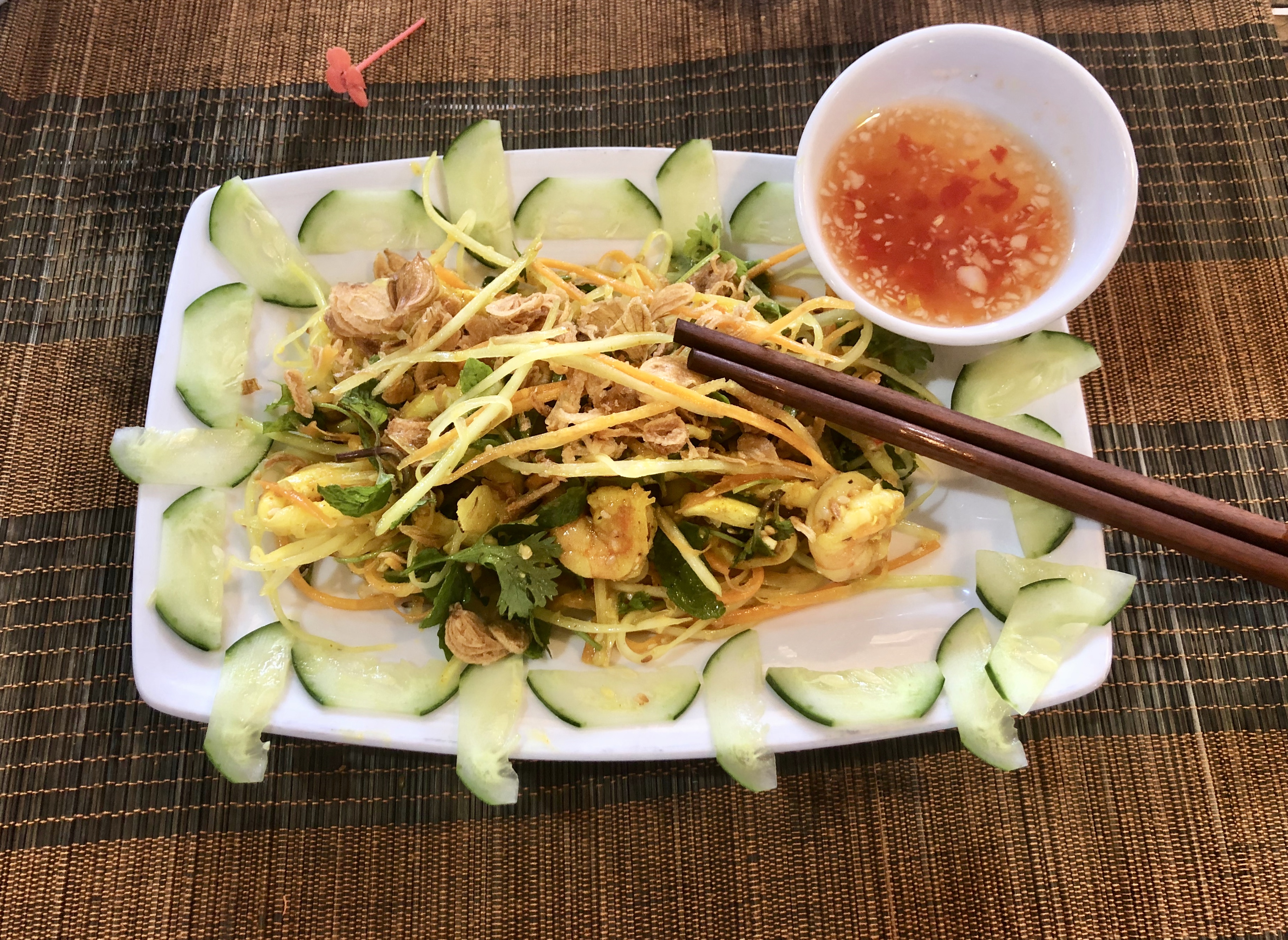 Vietnamese papaya salade